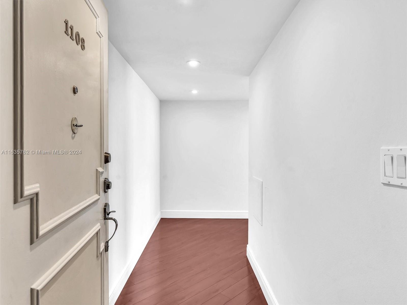 2750 NE 183rd St #1108, Aventura, Florida image 7