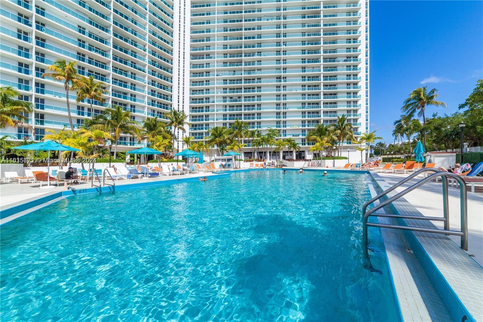 100 Bayview Dr #505, Sunny Isles Beach, Florida image 31