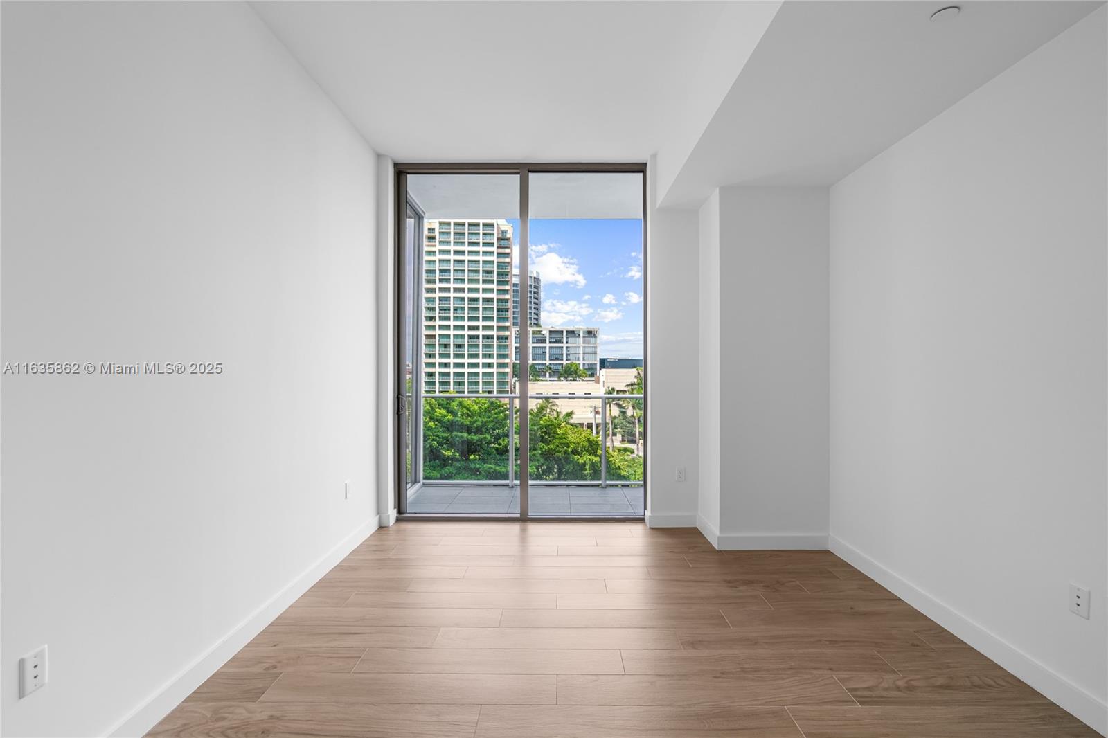 2678 Tigertail Ave #513, Coconut Grove, Florida image 16