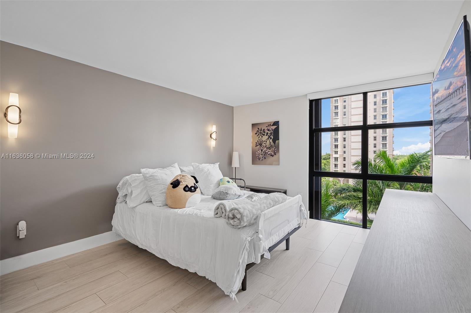 600 Biltmore Way #611, Coral Gables FL 33134