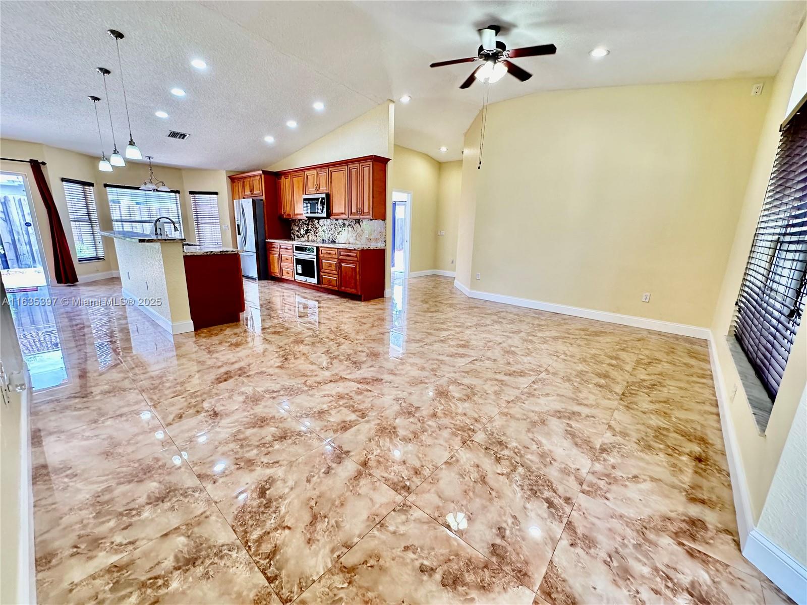 11250 NW 59th Ter, Doral, Florida image 3