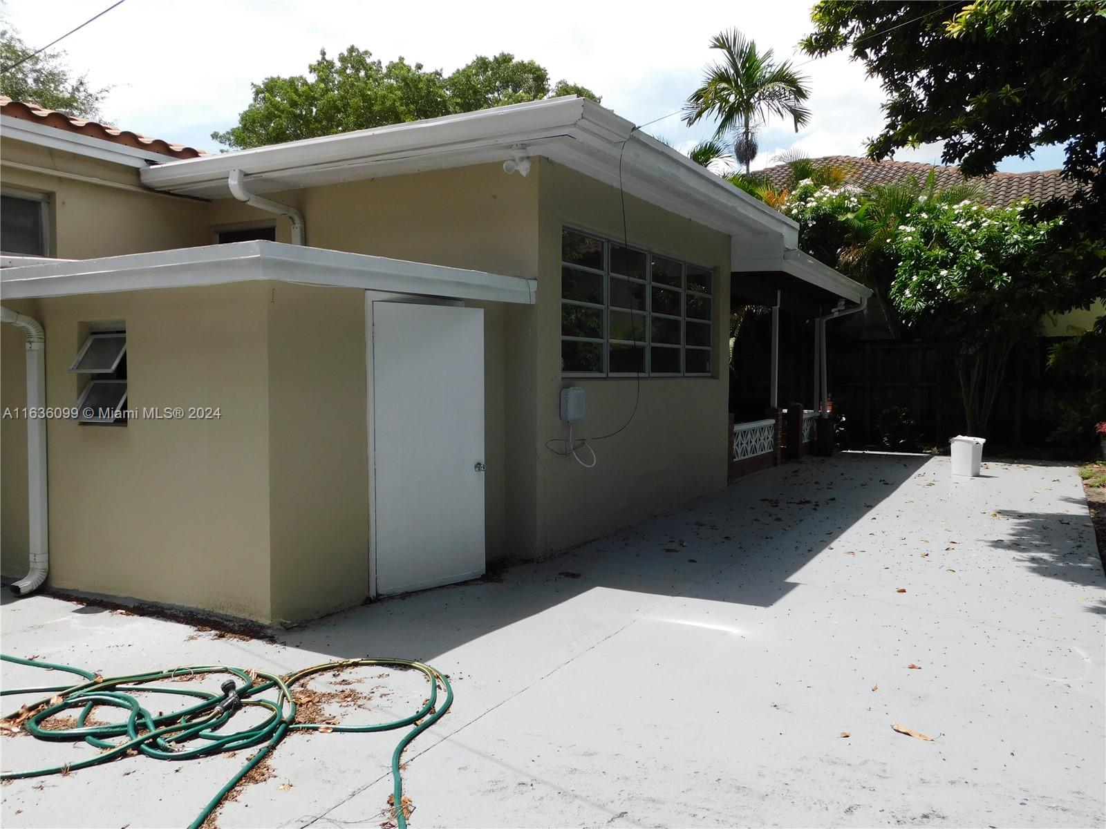 581 La Villa Dr, Miami Springs, Florida image 22