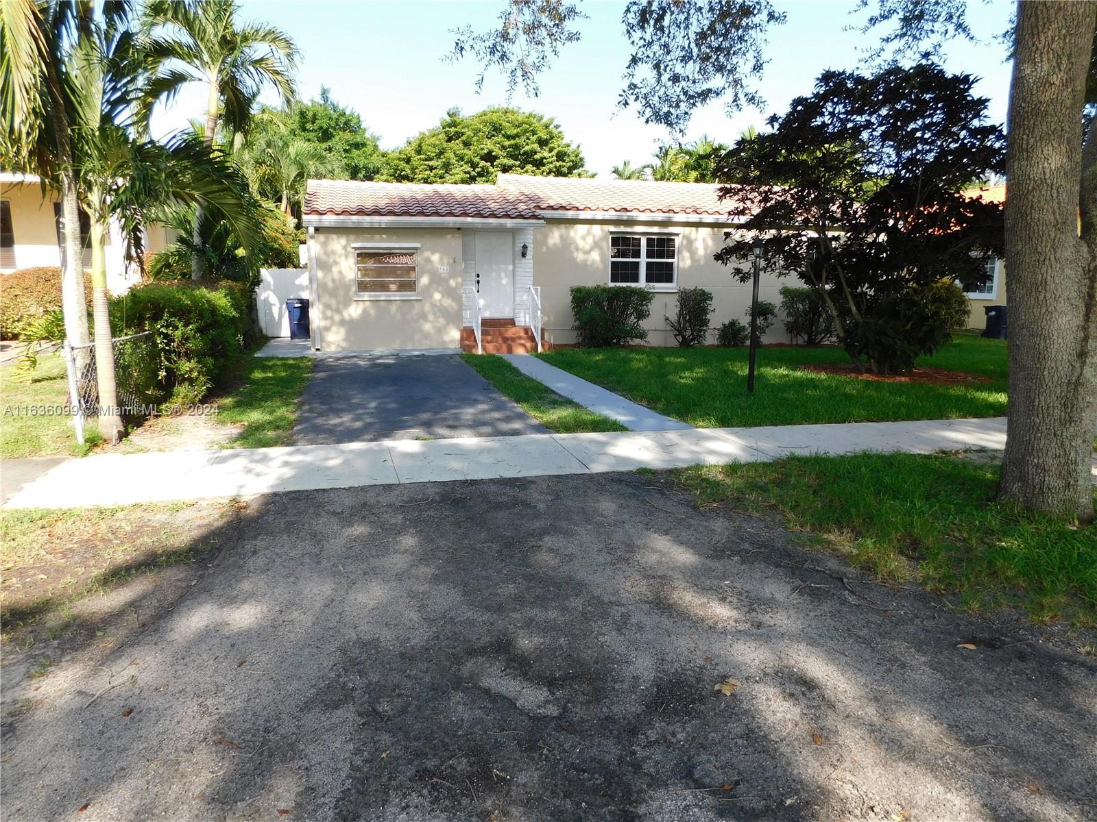 581 La Villa Dr, Miami Springs, Florida image 3