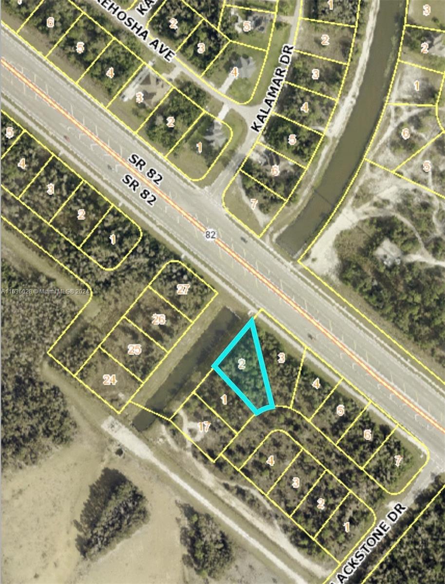 810 Fabian Cir, Fort Myers, Florida image 2
