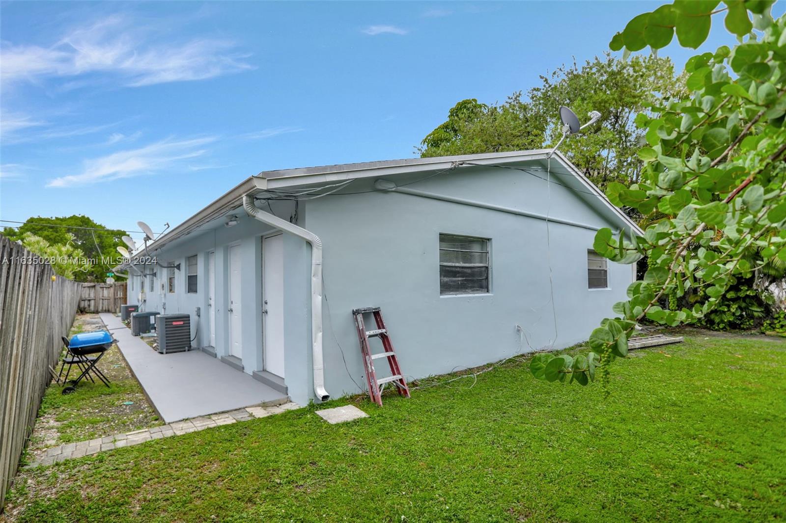 221 SE 11th Ave, Pompano Beach, Florida image 15