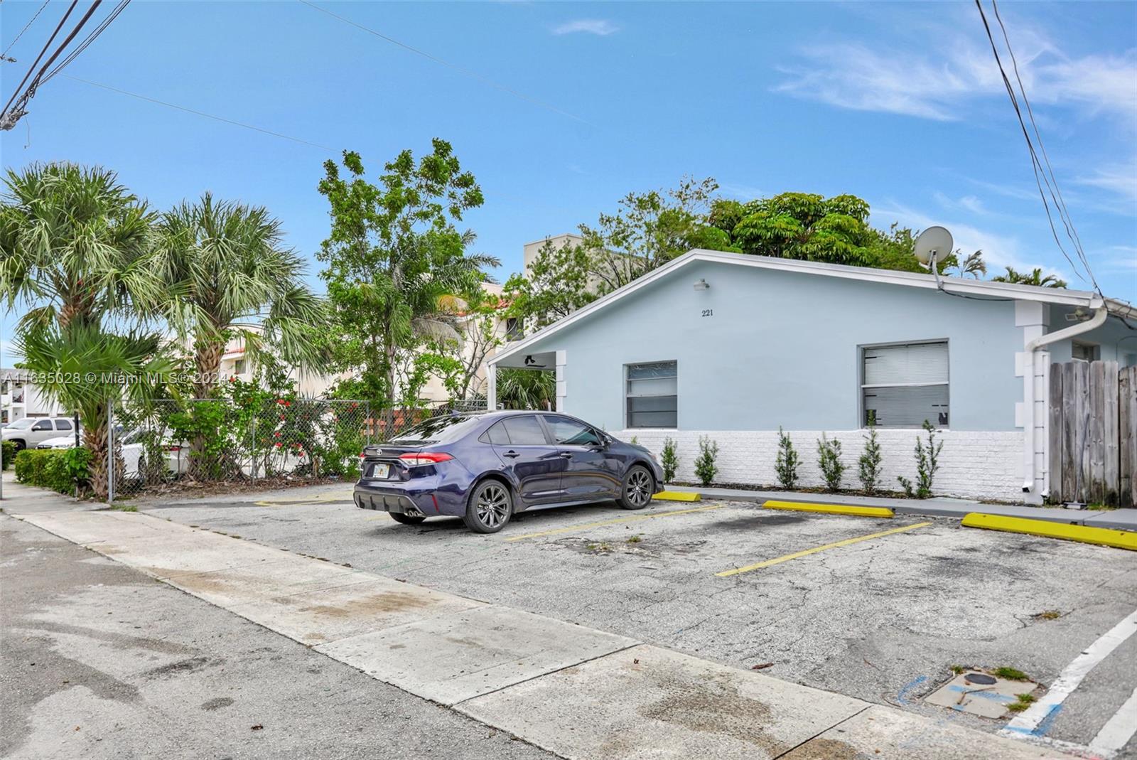 221 SE 11th Ave, Pompano Beach, Florida image 3