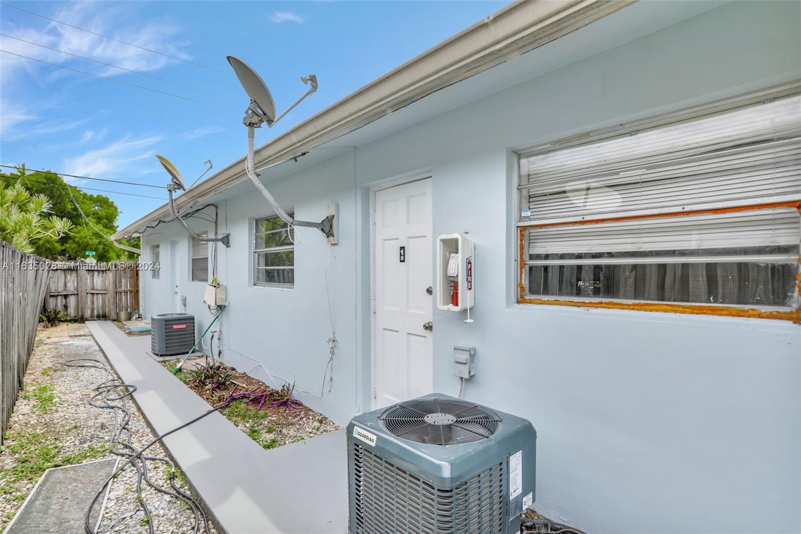 221 SE 11th Ave, Pompano Beach, Florida image 6