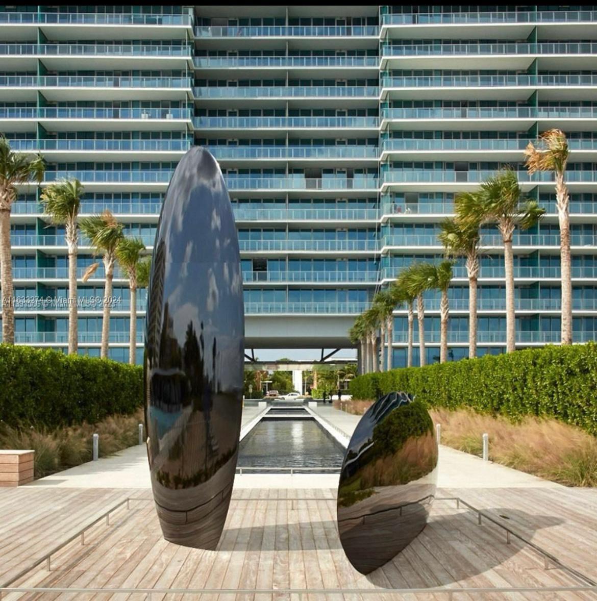 2 B / 2.5 B  Perfect opportunity to move into the luxury OCEANA KEY BISCAYNE. 2 bedrooms / 2.5 bathrooms + 2 assigned parking spaces, golf cart parking and extra storage rooms. Open kitchen & large balcony. Enjoy all the 5 star life style in the newest and most desirable Oceana with the best amenities and private restaurant. Beach & pool service, gym with full spa, sauna, steam, 2 pools, volley and tennis courts, plus international concierge service.