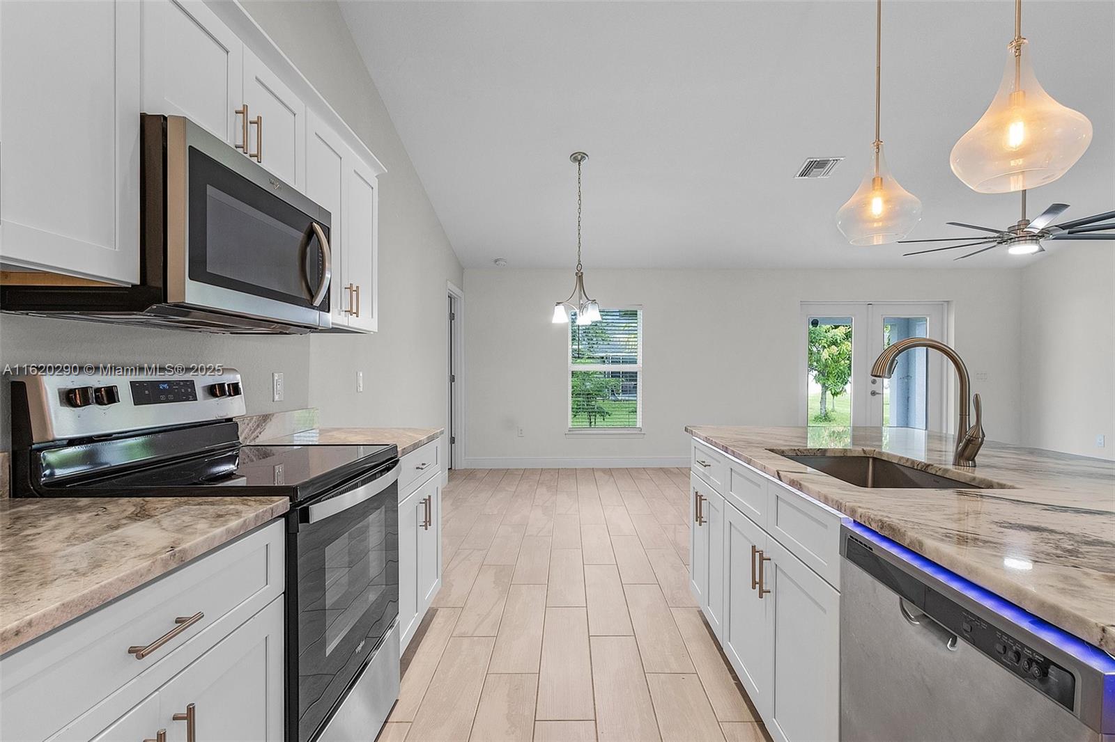 1322 NE 12th Pl, Cape Coral, Florida image 7