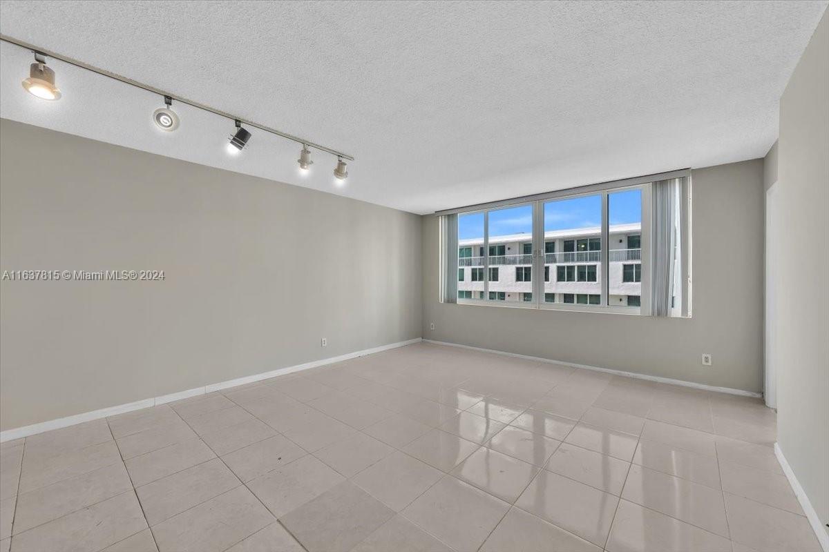 5401 Collins Ave #312, Miami Beach, Florida image 17