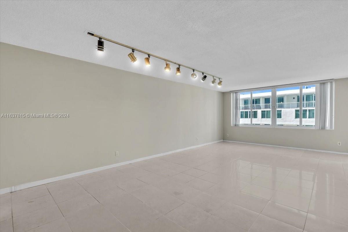 5401 Collins Ave #312, Miami Beach, Florida image 5