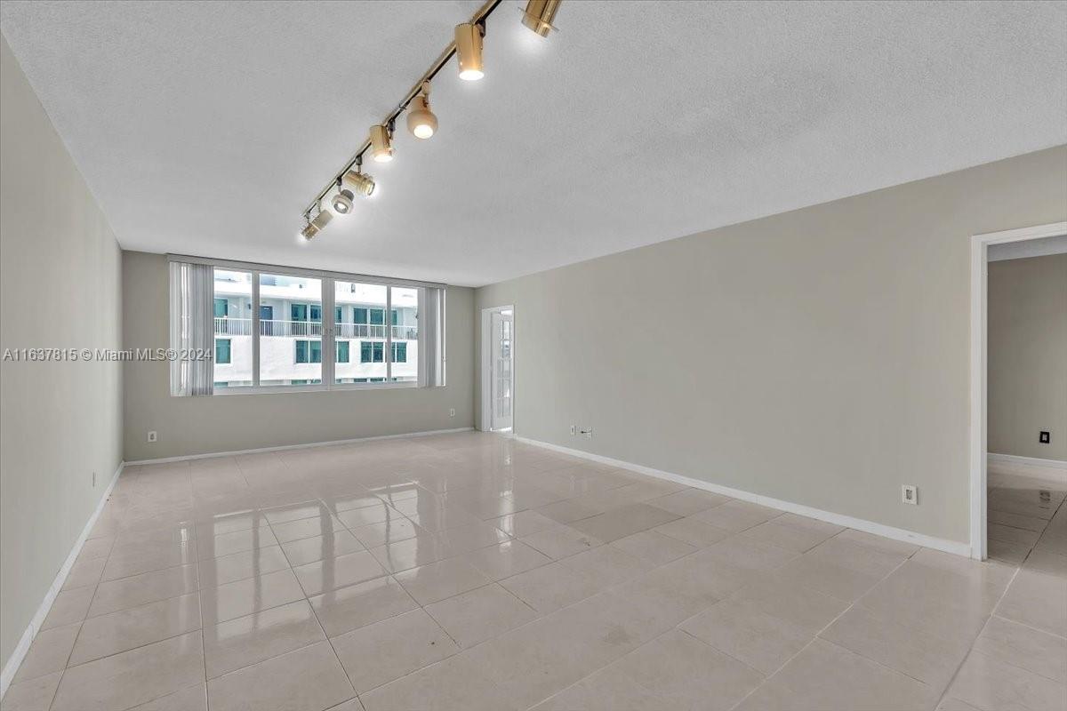 5401 Collins Ave #312, Miami Beach, Florida image 9