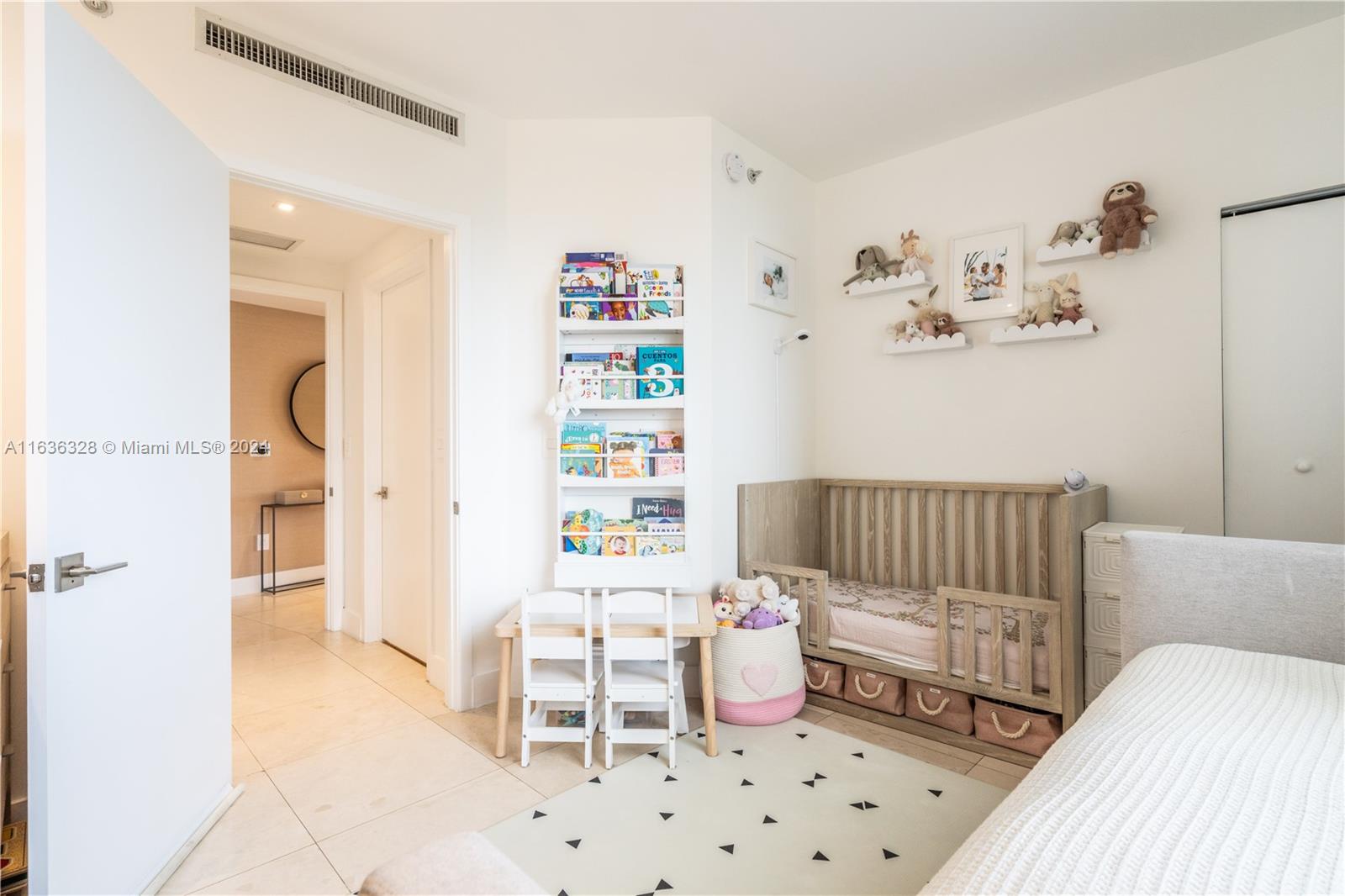 901 Brickell Key Blvd #1508, Miami FL 33131