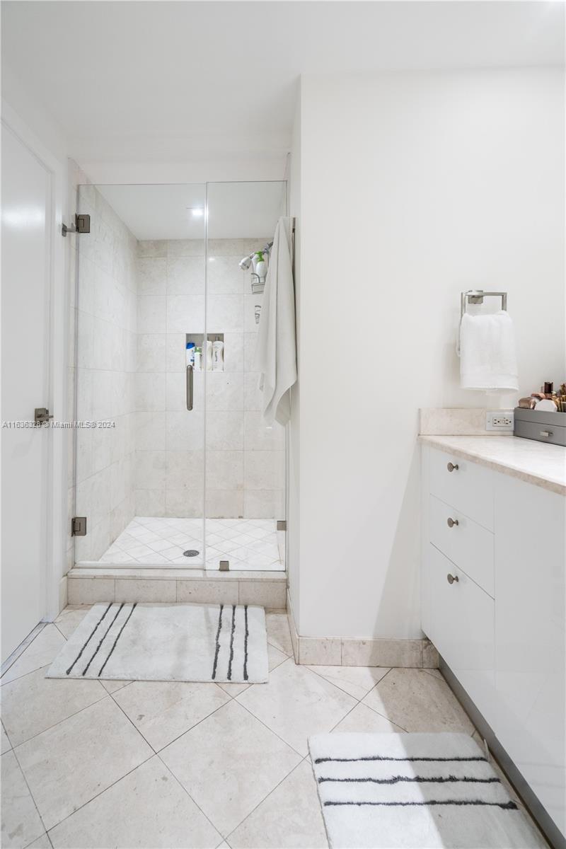 901 Brickell Key Blvd #1508, Miami FL 33131