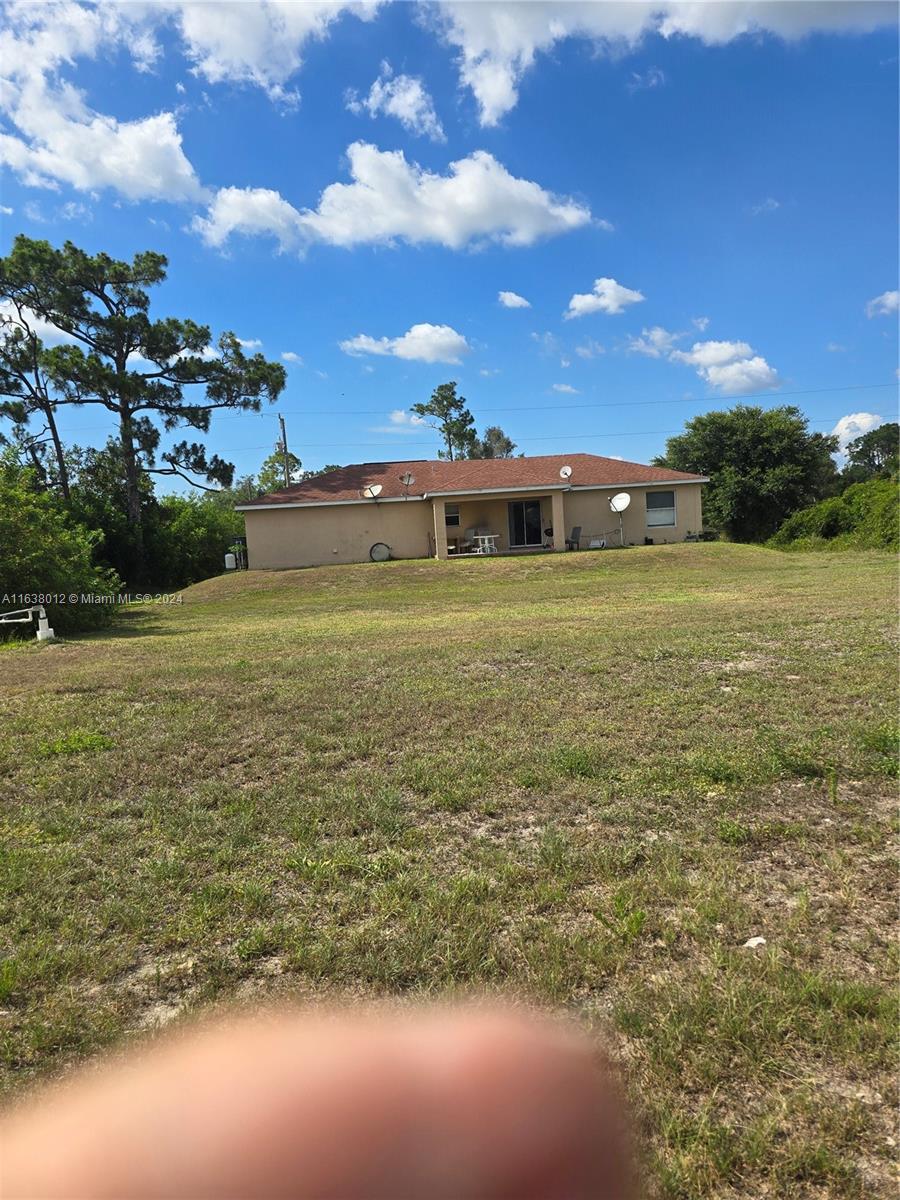 466 Rewing St, Lehigh Acres, Florida image 6