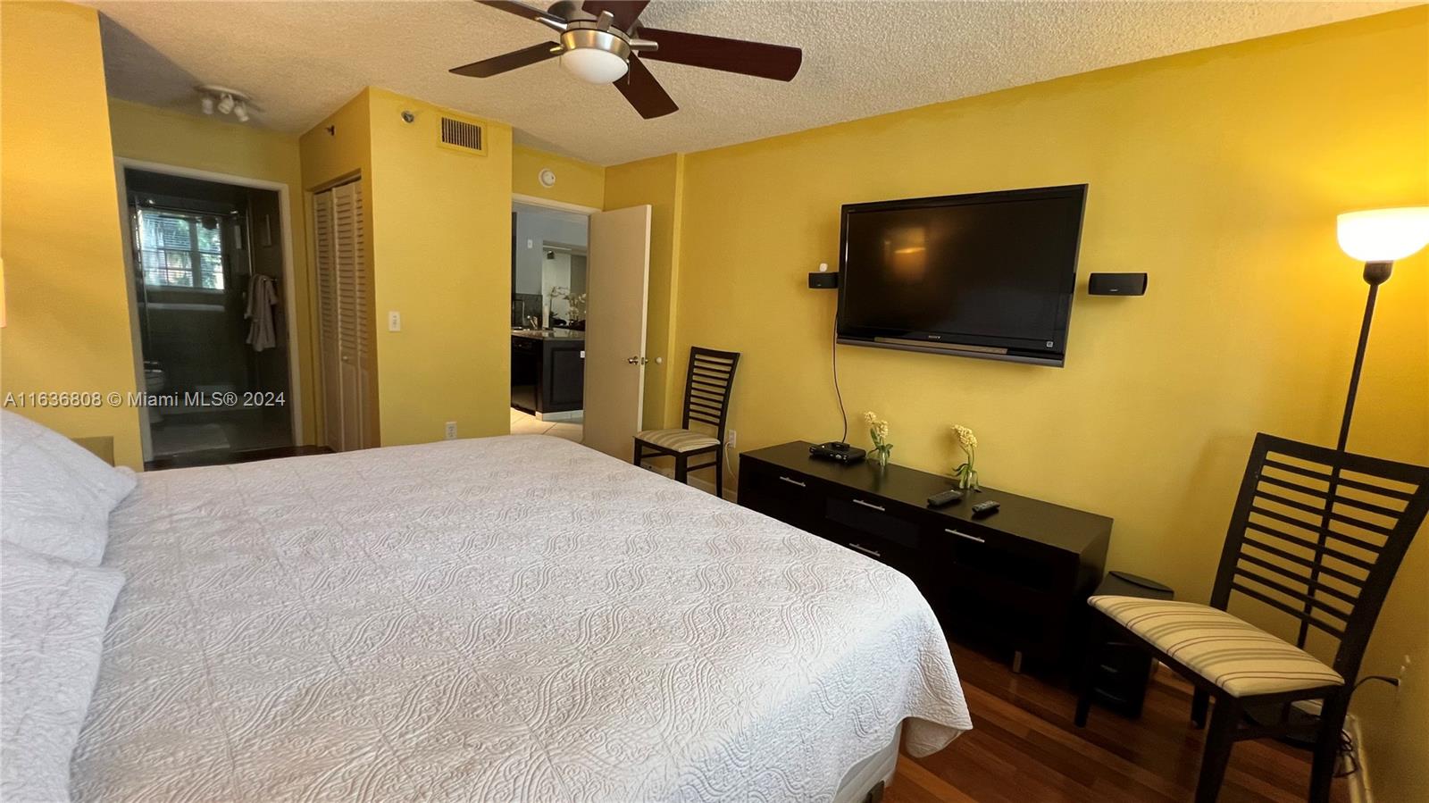 19555 E Country Club Dr #8305, Aventura FL 33180