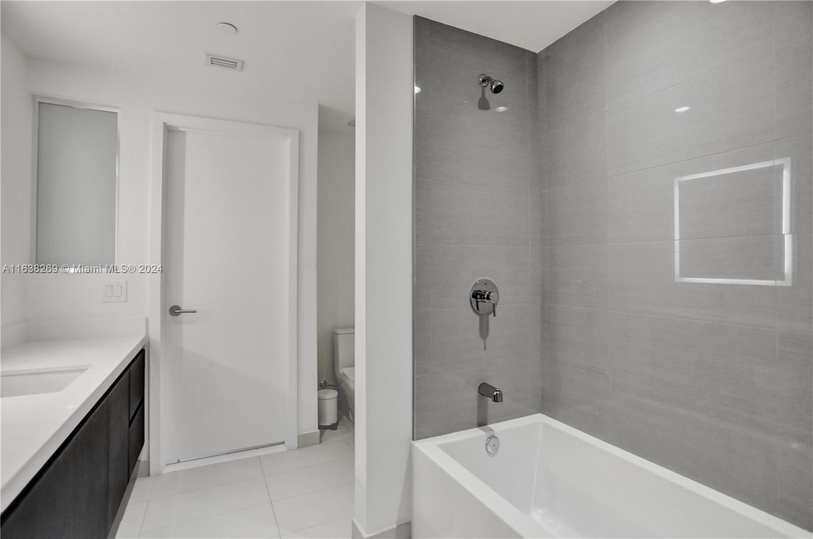 851 NE 1st Ave #202, Miami FL 33132