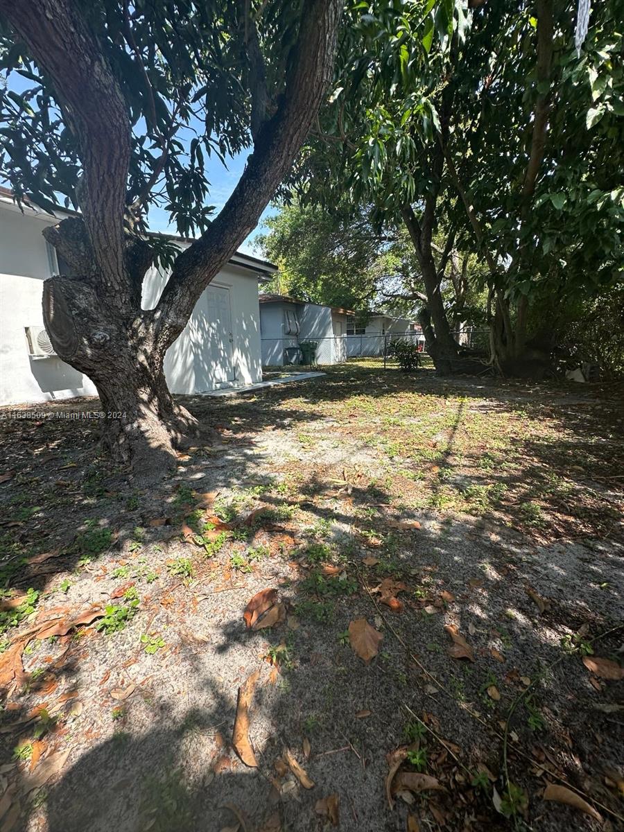 782 NW 52nd St, Miami, Florida image 22