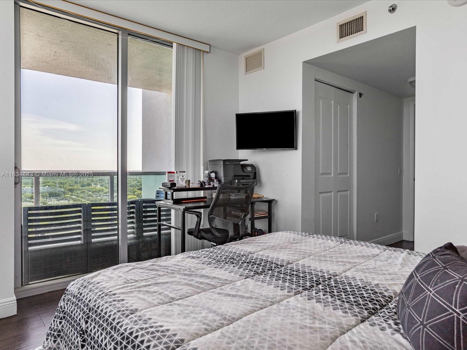 2681 N Flamingo Rd #1701S, Sunrise, Florida image 27