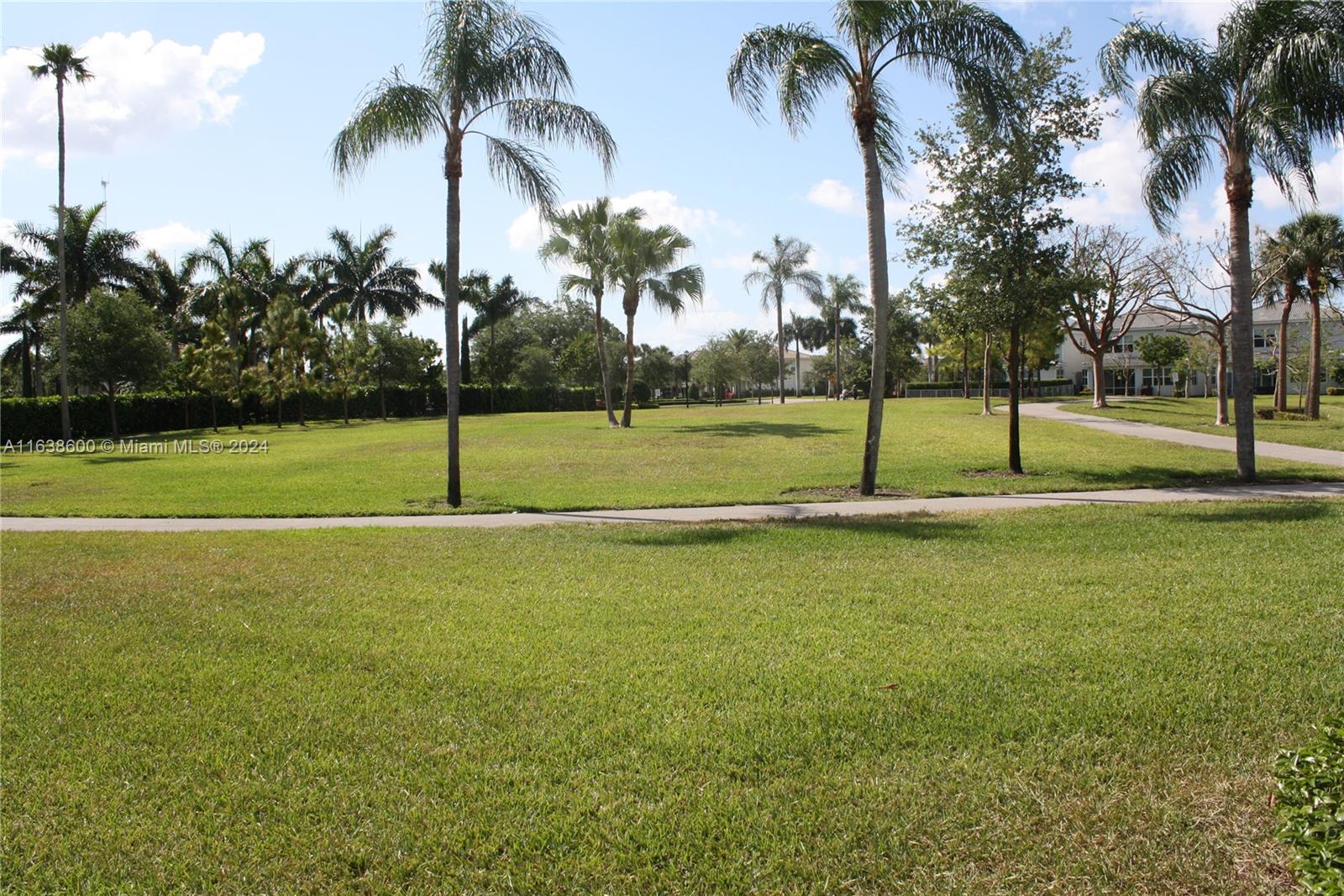 1426 Silk Oak Dr, Hollywood, Florida image 44