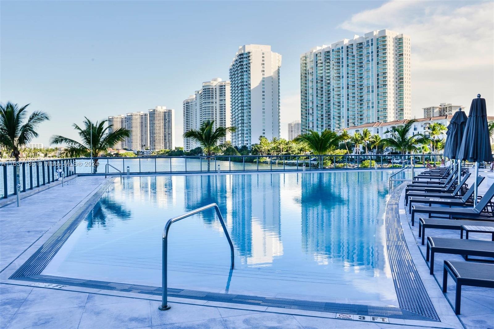 3300 NE 188th St #212, Aventura FL 33180