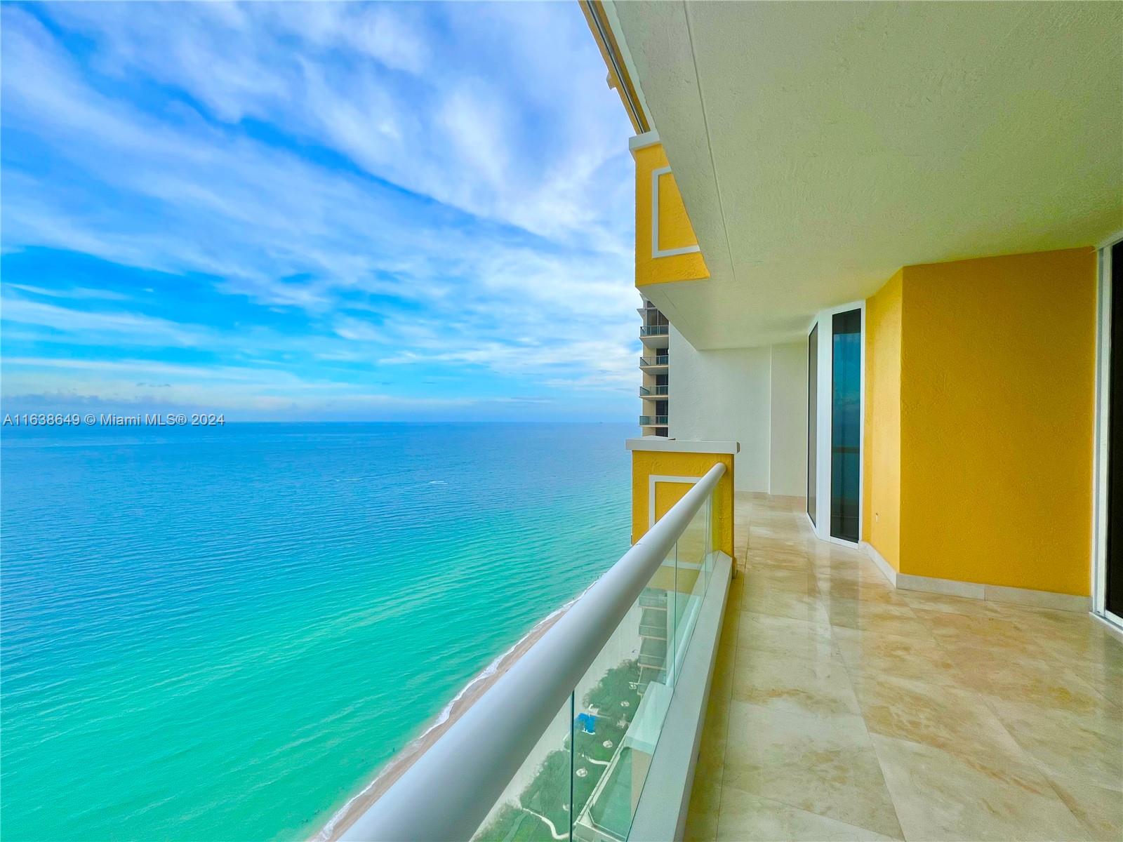 Splendid unit on the 43rd floor one of a kind 3 Bedroom 3 bathrooms with 2,214 sqft with magnificent ocean, intercoastal and downtown Miami views. Acqualina offers a world class service of amenities and services gym, 4 pools, concierge, valet spa restaurants and more.