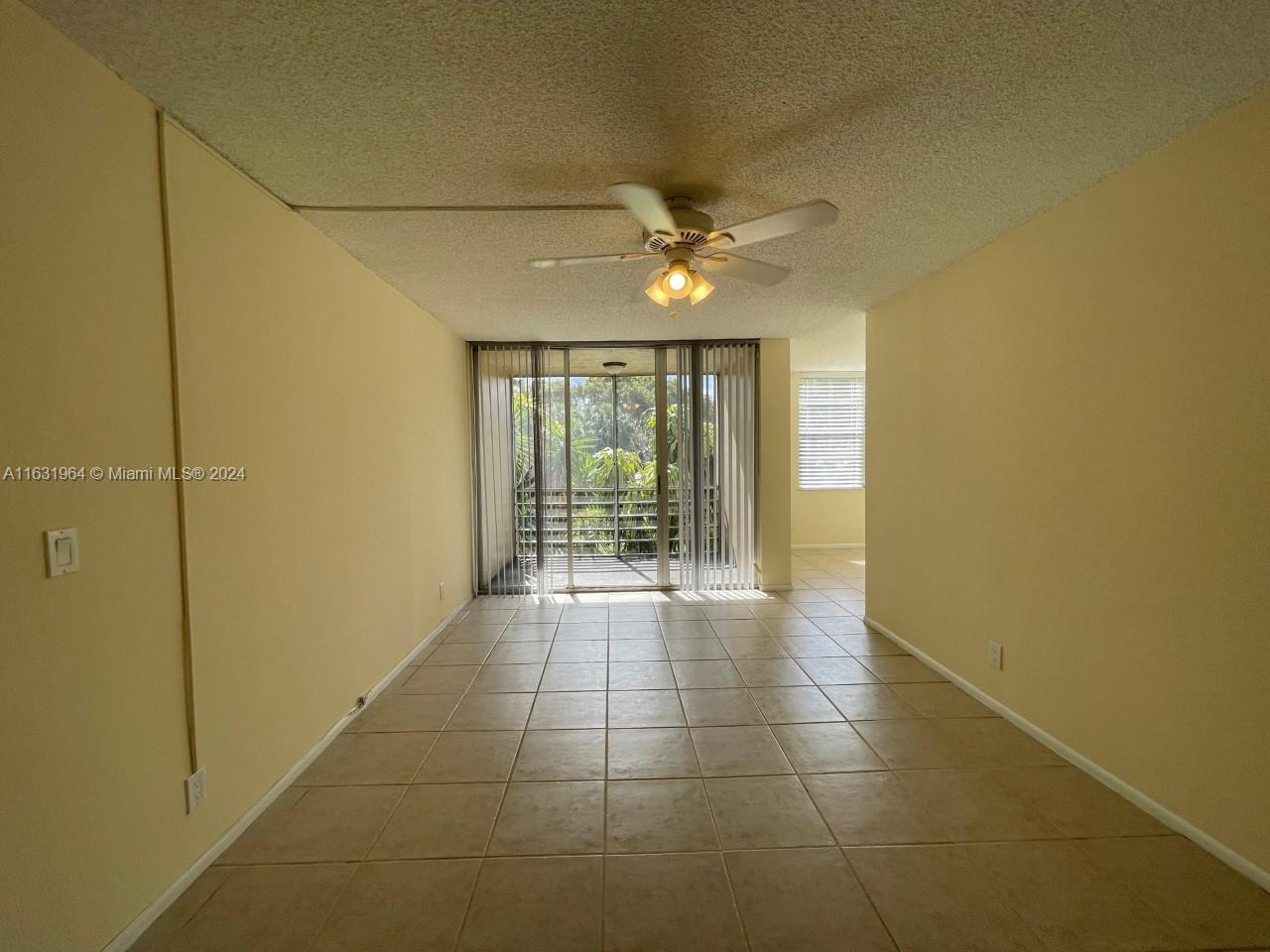 9431 Live Oak Pl #203, Davie, Florida image 2