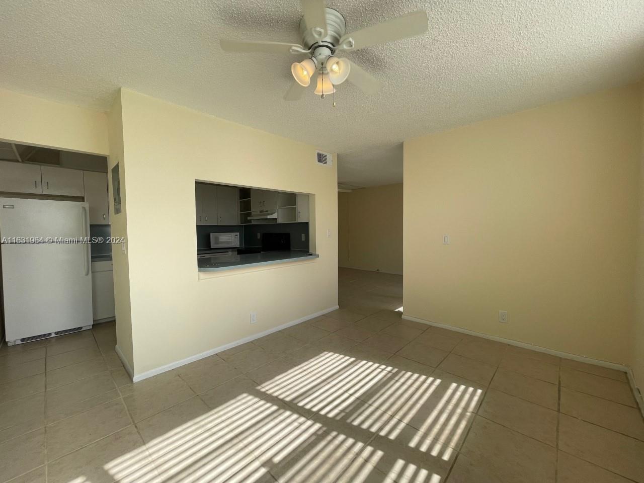 9431 Live Oak Pl #203, Davie, Florida image 6