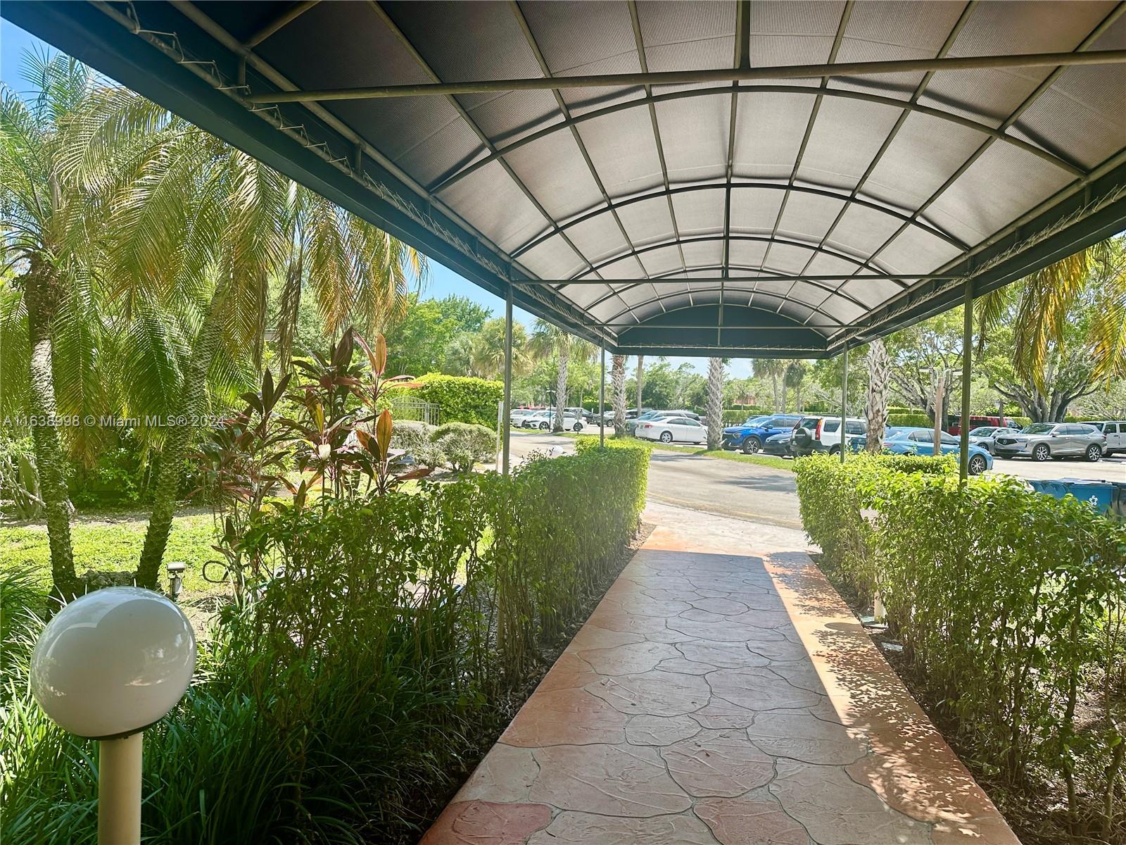 200 Lakeview Dr #306, Weston, Florida image 36