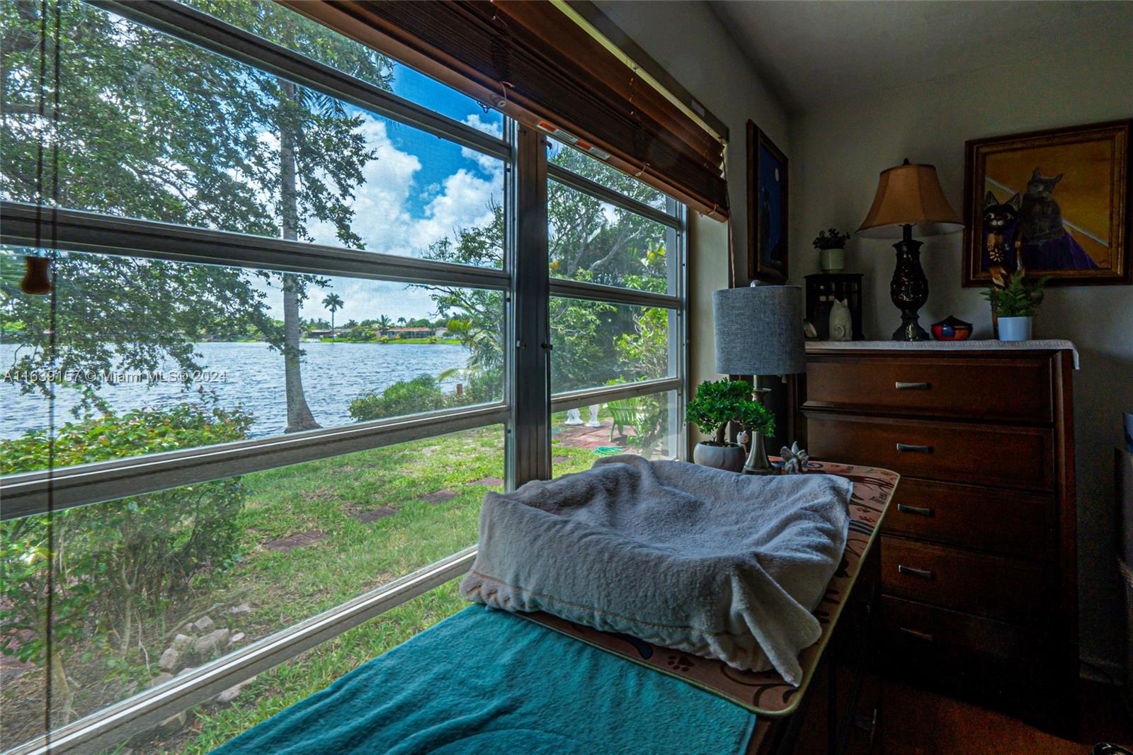 Listing Photo 17