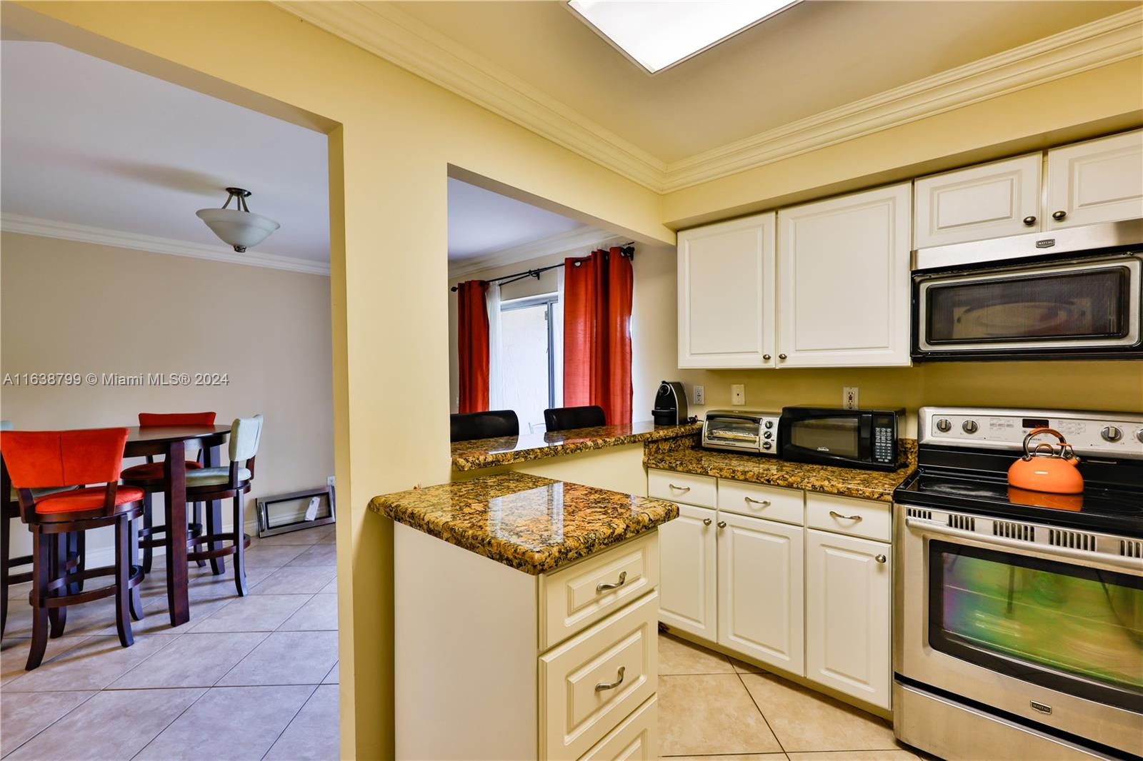 1325 Partridge Close, Pompano Beach, Florida image 12