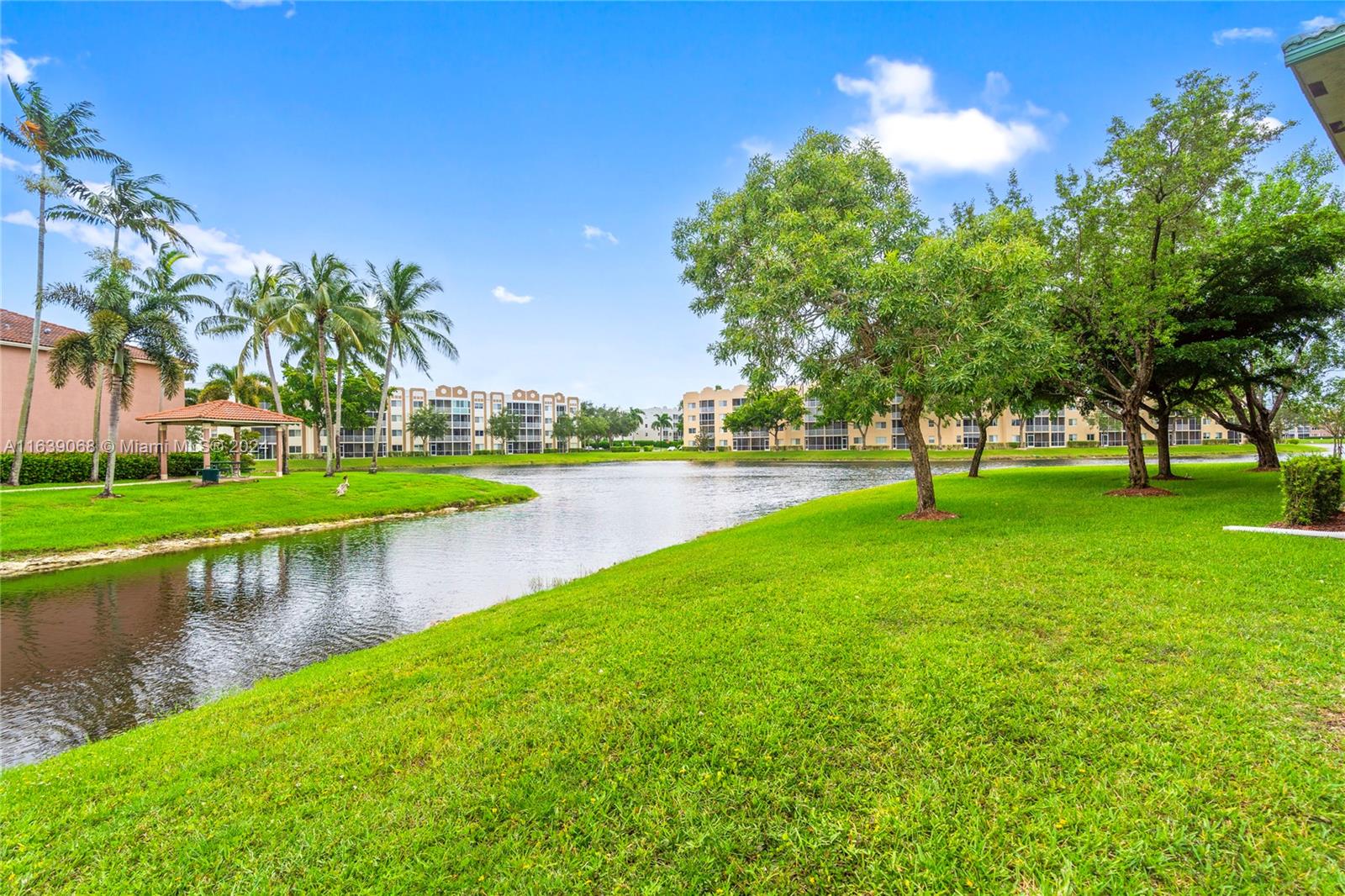 7910 E Exeter Blvd E #103, Tamarac, Florida image 17