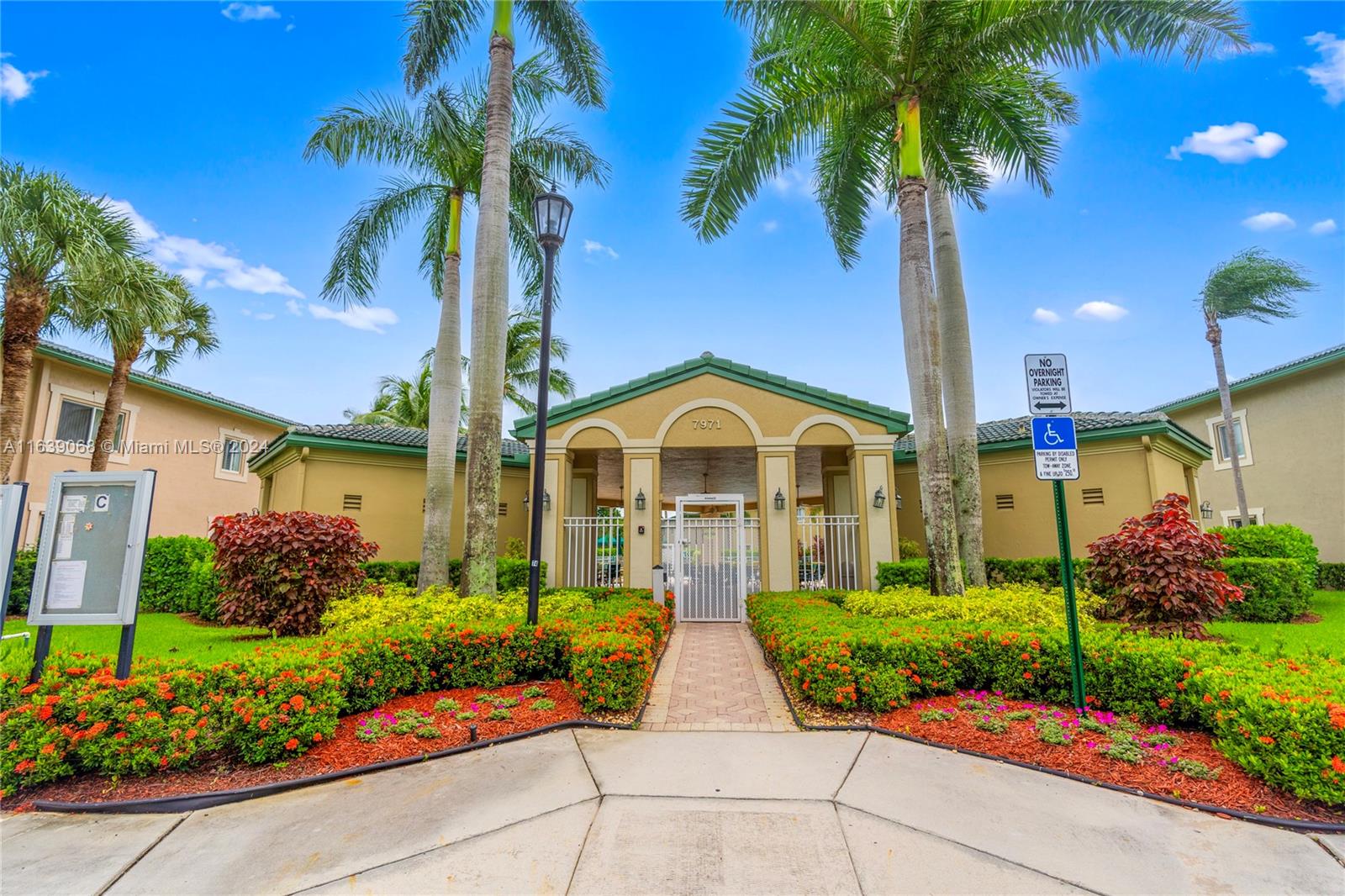 7910 E Exeter Blvd E #103, Tamarac, Florida image 20