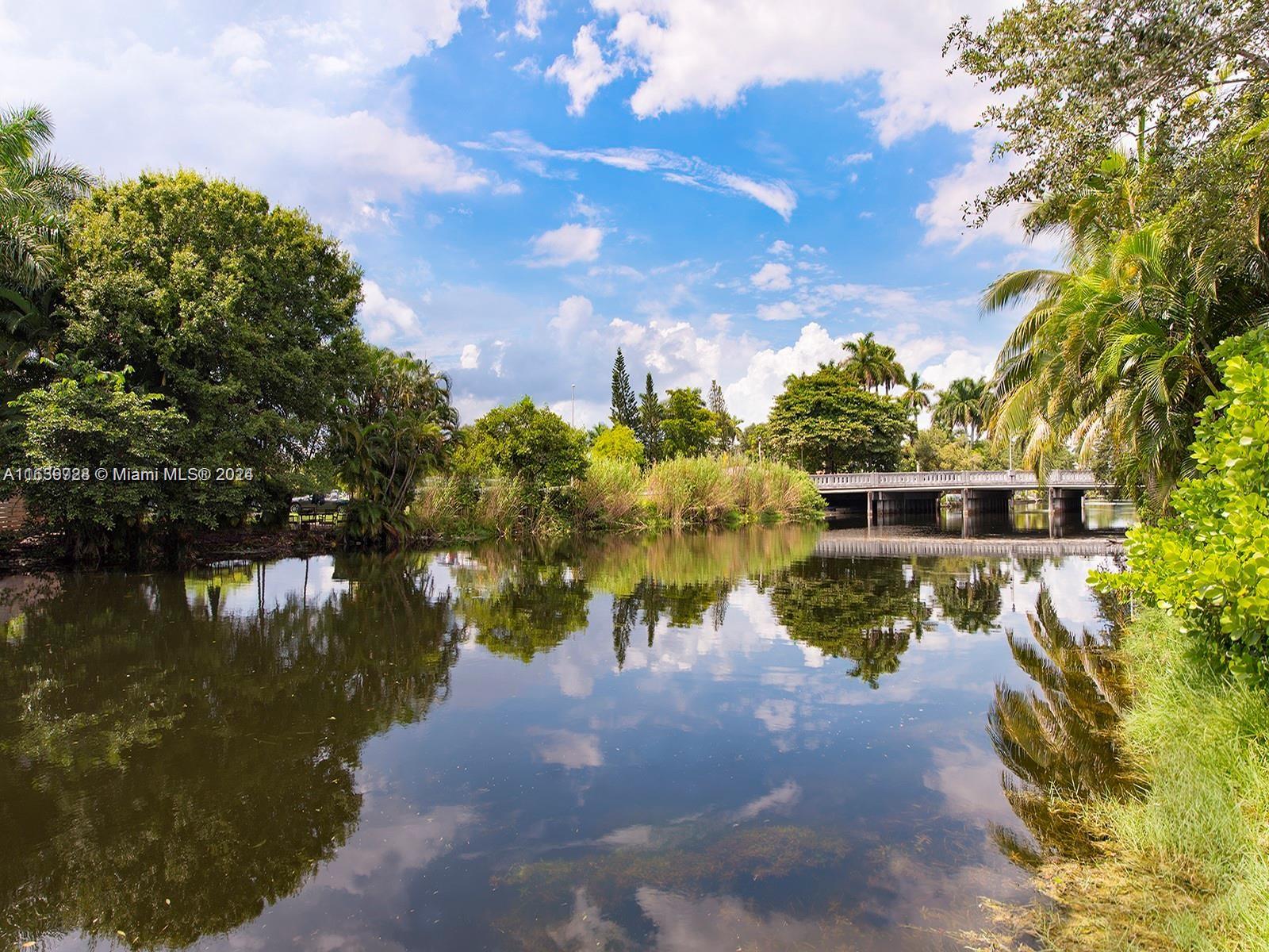 Land, Biscayne Park, Florida image 2