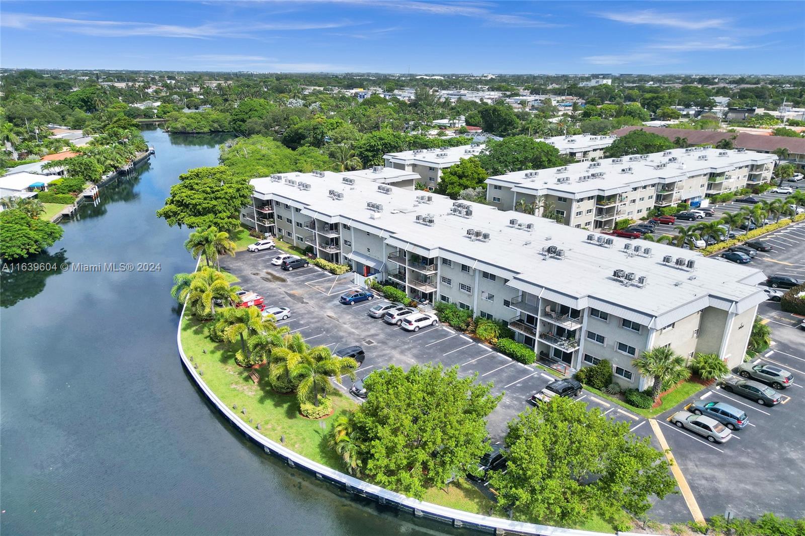 3004 NE 5th Ter #315-C, Wilton Manors, Florida image 1