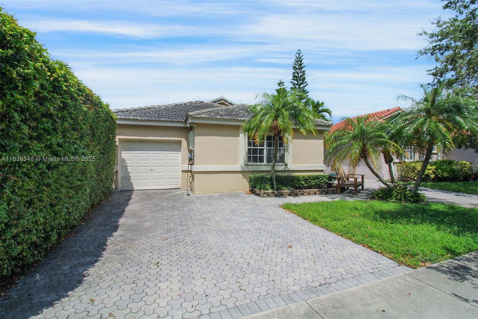 15108 NW 89th Ave, Miami Lakes, Florida image 2