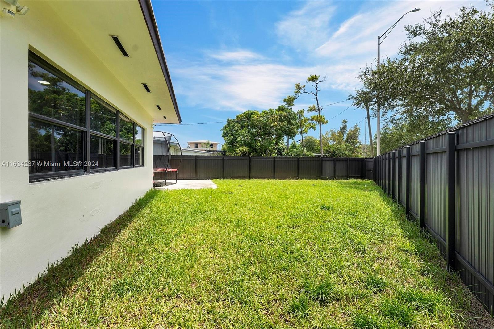 15901 Miami Dr, North Miami Beach, Florida image 30