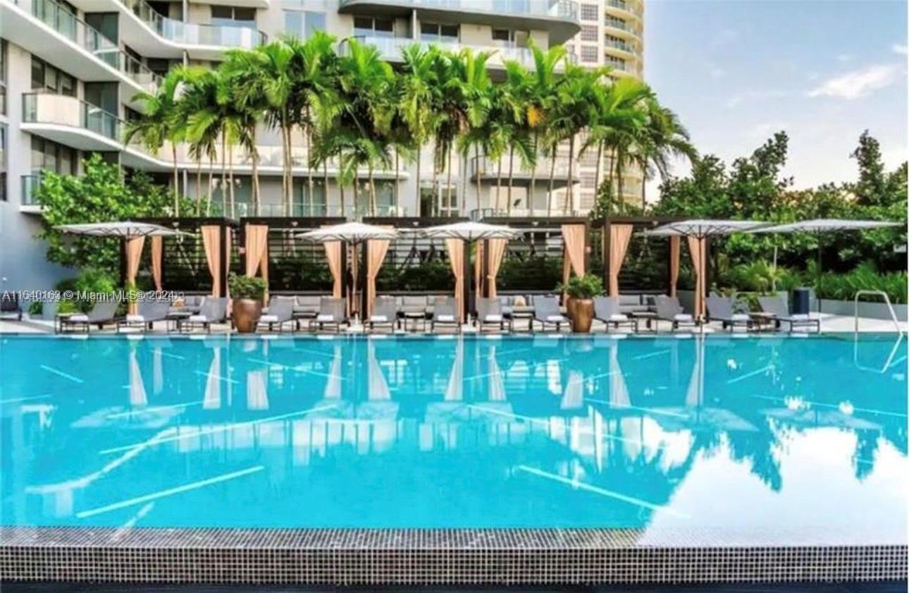 121 NE 34th St #2701, Miami FL 33137