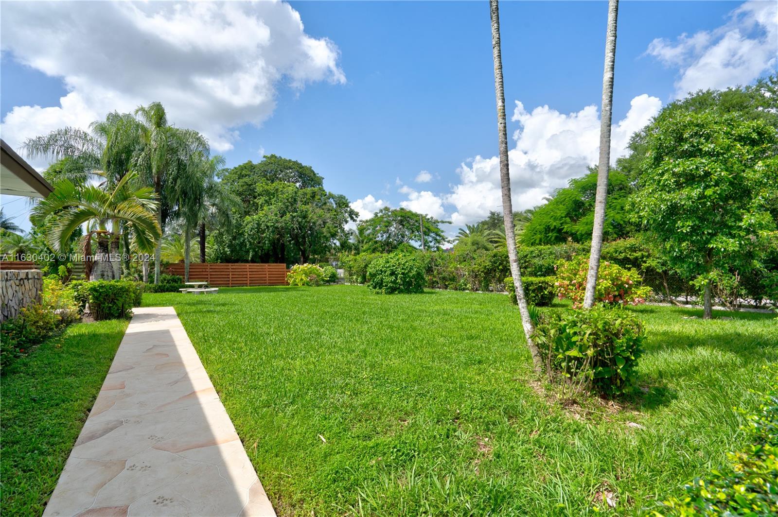 Listing Photo 25