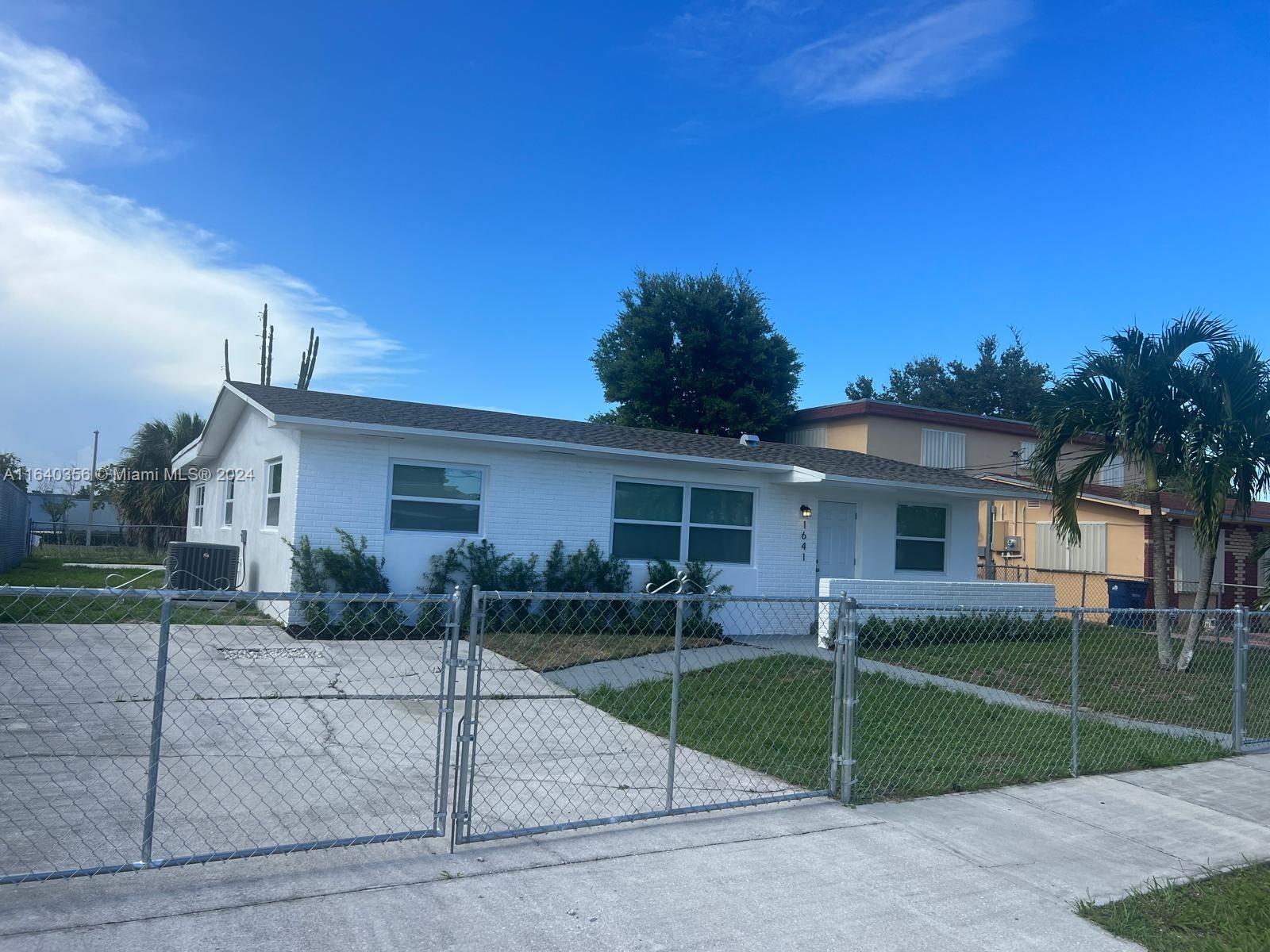 1641 NW 155th St, Miami Gardens, Florida image 3