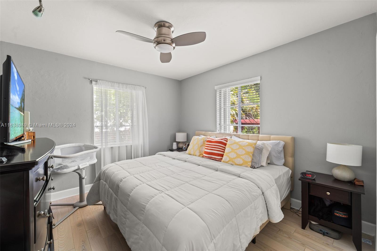 Listing Photo 10