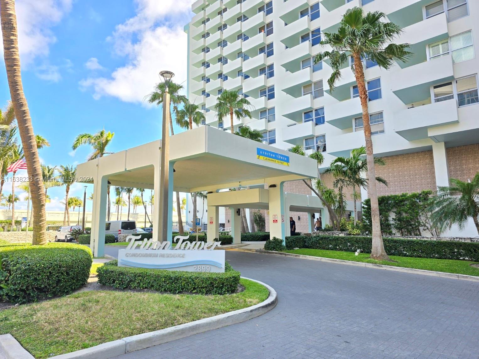 2899 Collins Ave #946, Miami Beach, Florida image 17