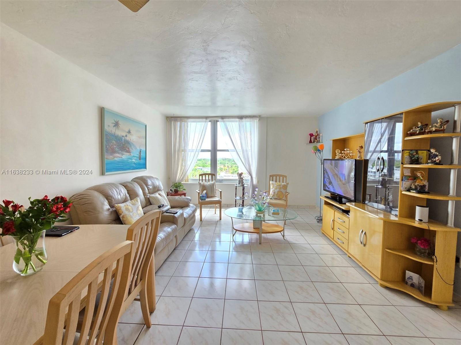 2899 Collins Ave #946, Miami Beach, Florida image 4