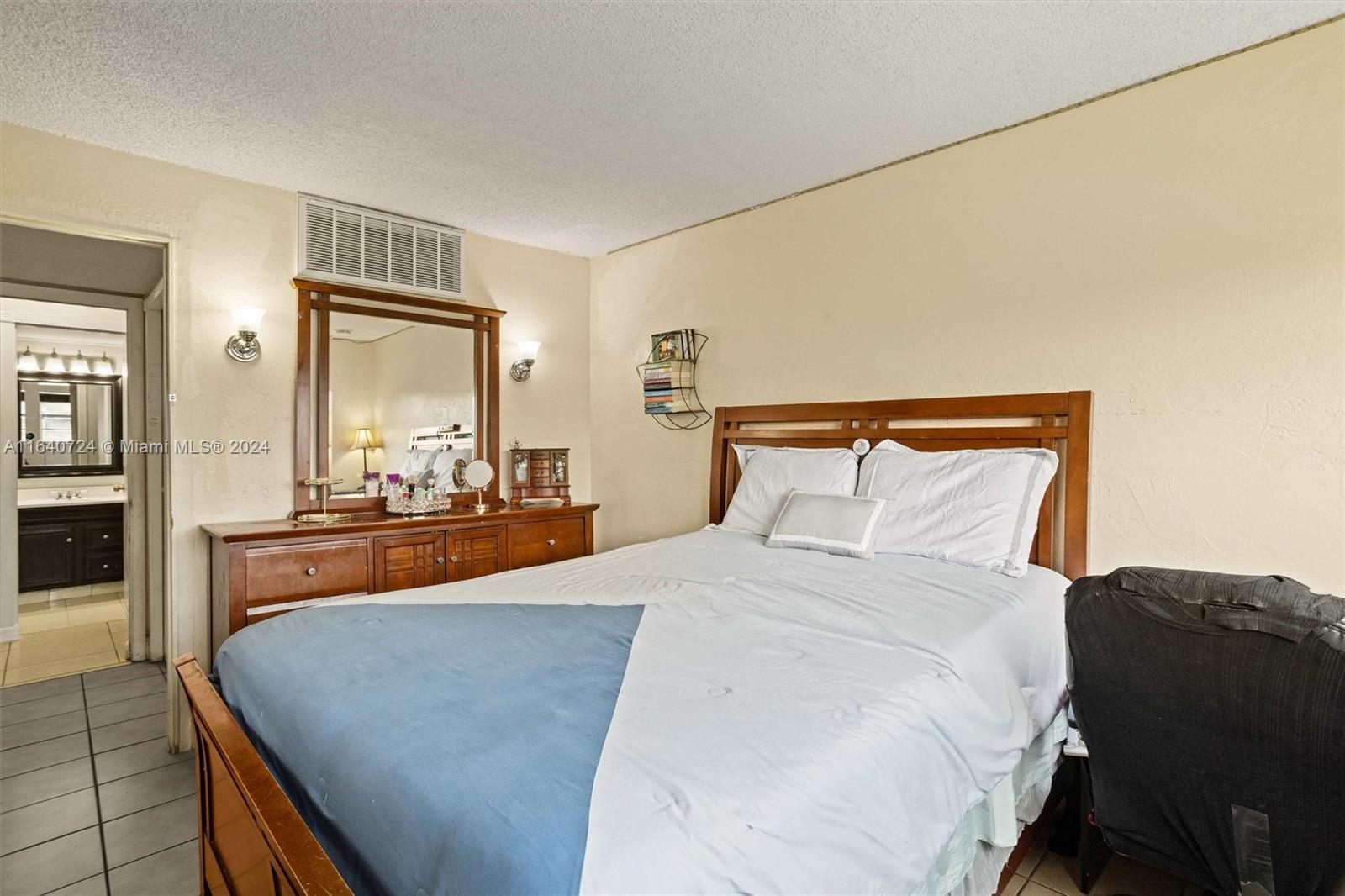 1300 W 53rd St #26, Hialeah, Florida image 6