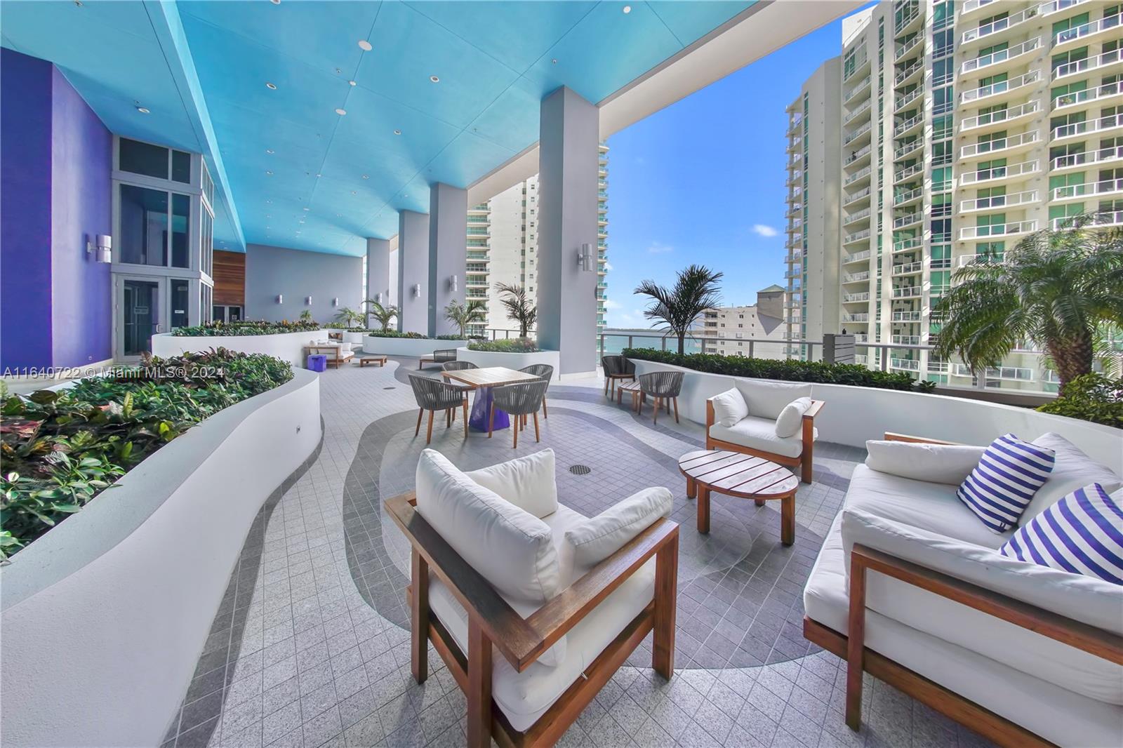 1300 Brickell Bay Dr #4105, Miami FL 33131