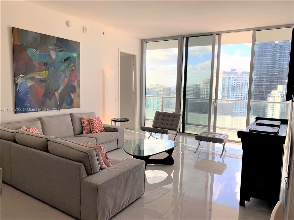 1300 Brickell Bay Dr #4105, Miami FL 33131