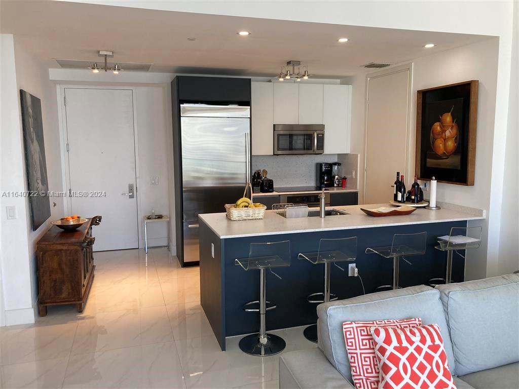 1300 Brickell Bay Dr #4105, Miami FL 33131