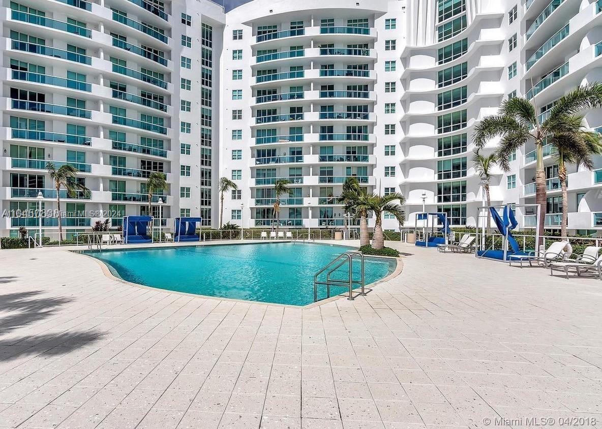 7900 Harbor Island Dr #1404, North Bay Village FL 33141