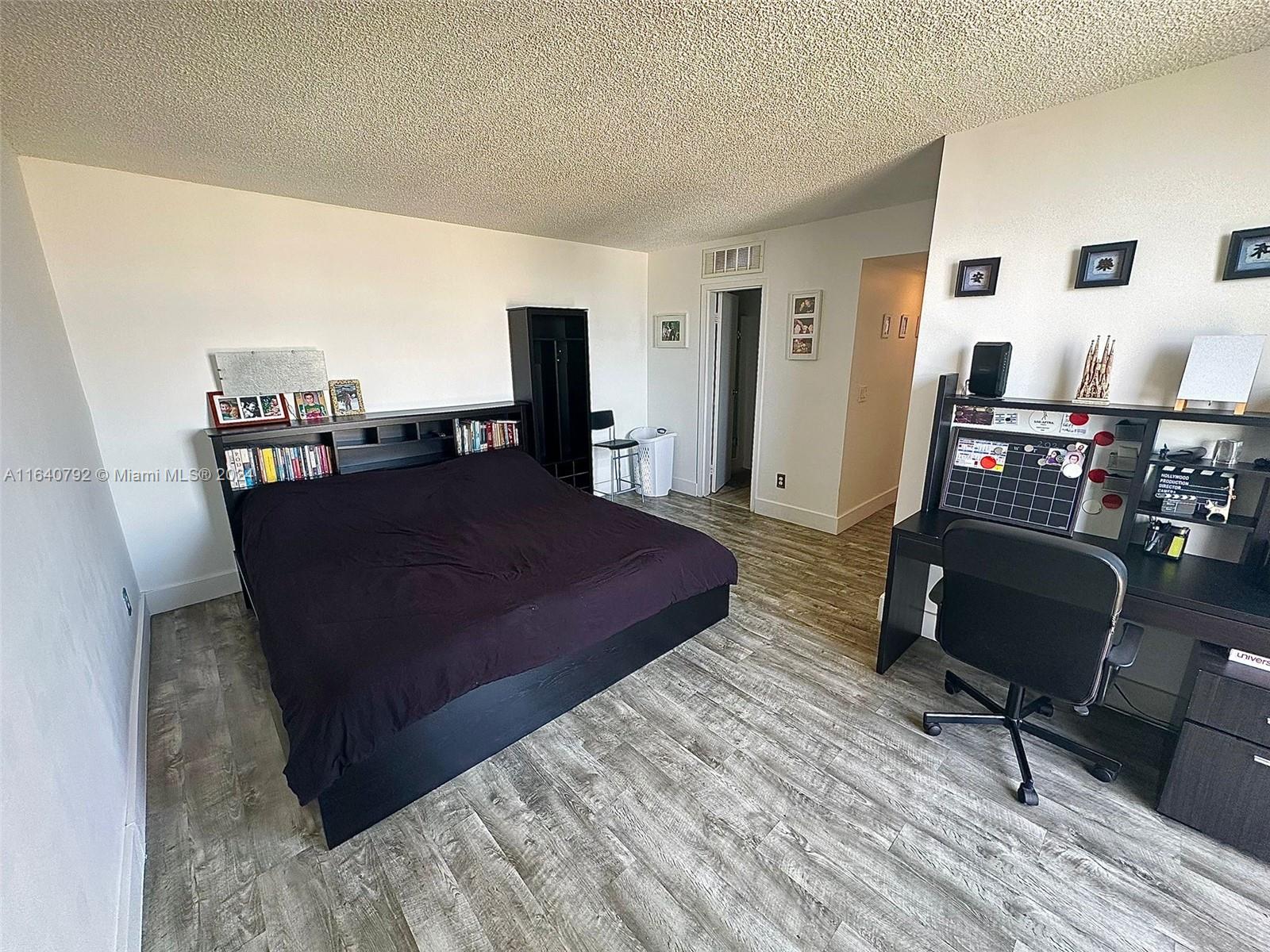 Residential, North Miami, Florida image 12
