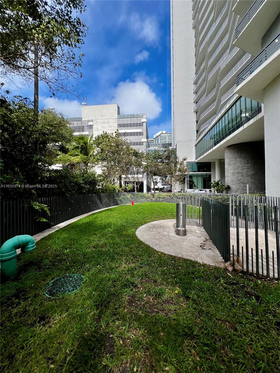 Listing Photo 32